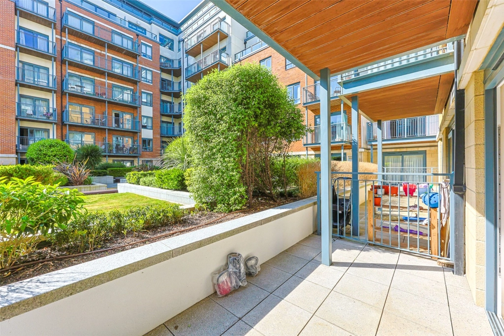 Studio apartments/flats for sale in Boulevard Drive, Beaufort Park, Colindale - NW9 view 11