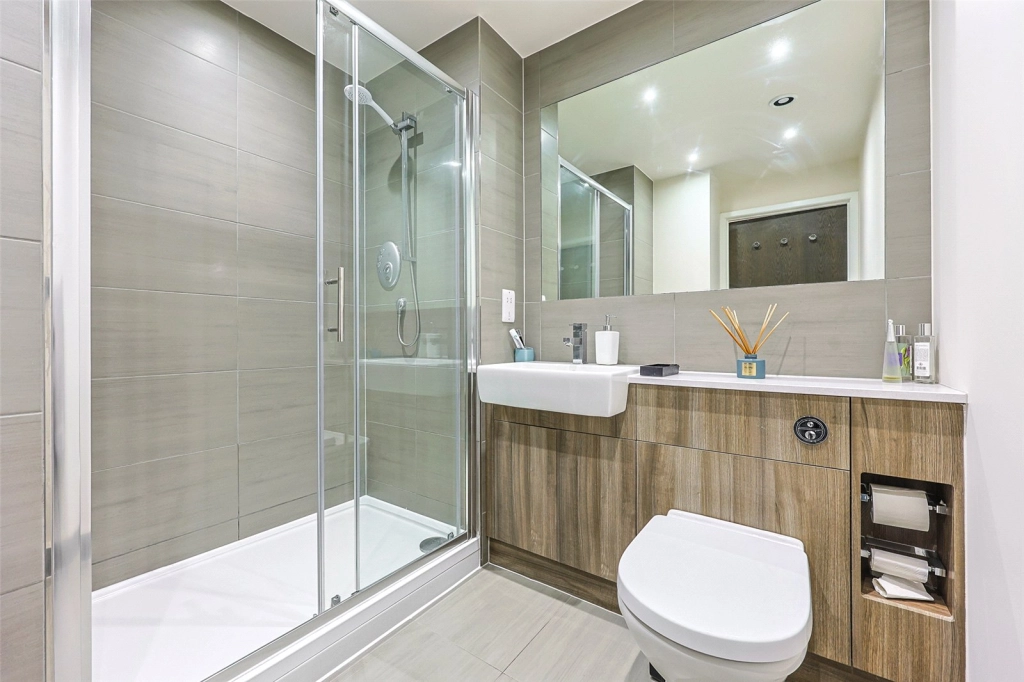 Studio apartments/flats for sale in Boulevard Drive, Beaufort Park, Colindale - NW9 view 8