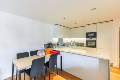 Longfield Avenue, Ealing W5 image 5