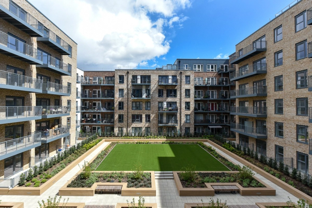 1 bedroom apartments/flats for sale in Beaufort Square, Beaufort Park, Colindale - NW9 view 8