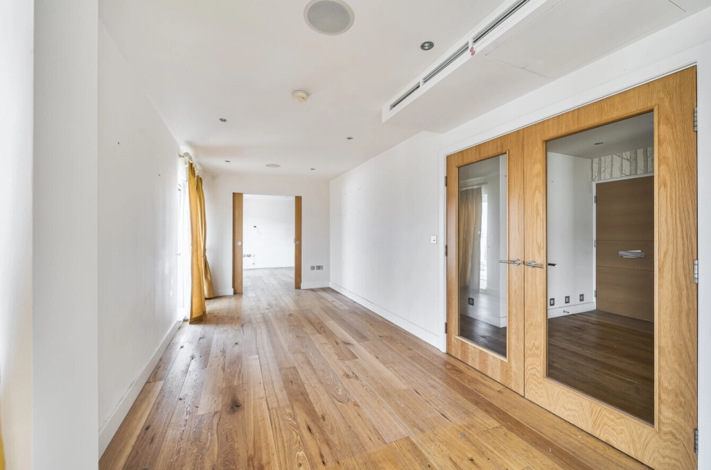 5 bedrooms apartments/flats for sale in Boulevard Drive, Beaufort Park - NW9 view 11