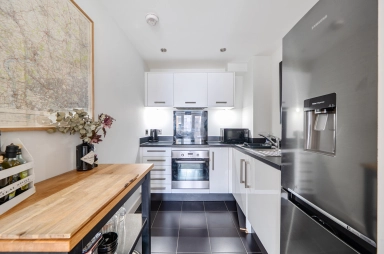 Charcot Road, Colindale - NW9 view 12