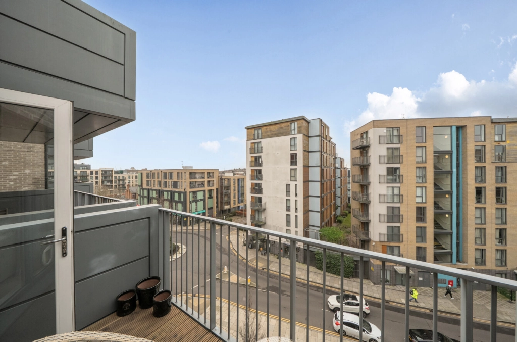 1 bedroom apartments/flats for sale in Charcot Road, Colindale - NW9 view 17