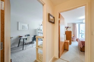 Charcot Road, Colindale - NW9 view 16