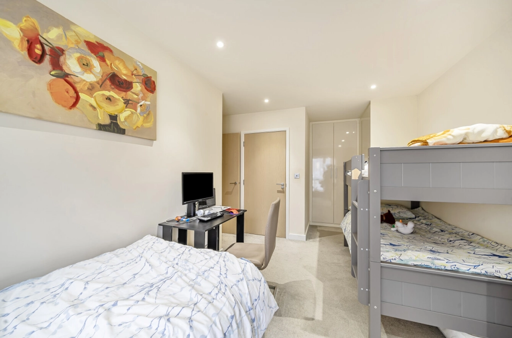 2 bedrooms apartments/flats for sale in Beaufort Square, Beaufort Park, Colindale - NW9 view 8