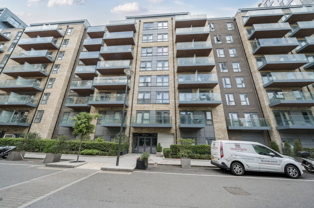 2 bedrooms apartments/flats for sale in Beaufort Square, Beaufort Park, Colindale - NW9 view 12