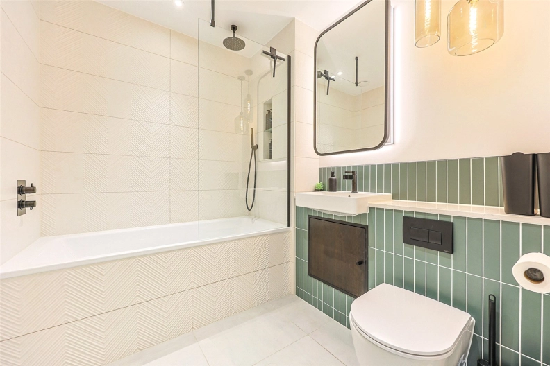 1 bedroom apartments/flats to sale in Cedrus Avenue, Southall-image 7