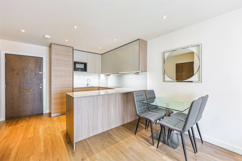 1 bedroom apartments/flats to sale in Boulevard Drive, Beaufort Park, Colindale-image 5
