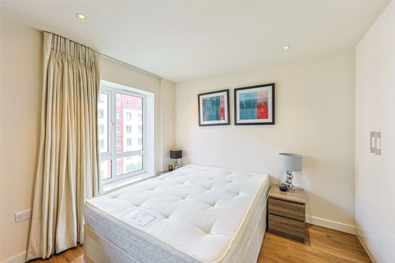 1 bedroom apartments/flats to sale in Boulevard Drive, Beaufort Park, Colindale-image 8