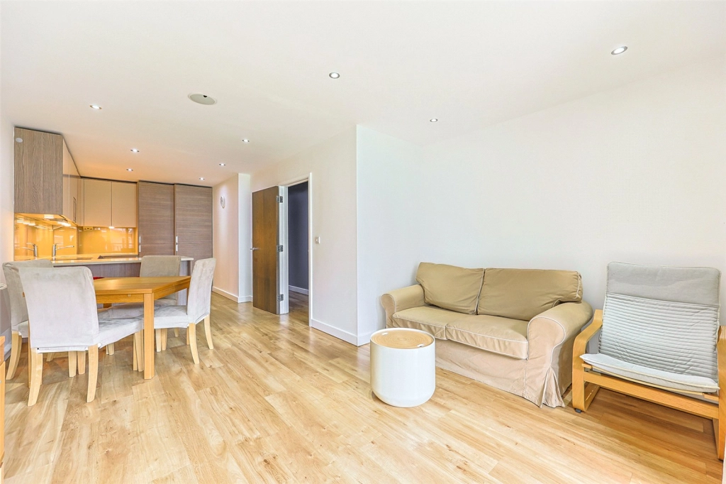 2 bedrooms apartments/flats for sale in Commander Avenue, Beaufort Park, Colindale - NW9 view 13