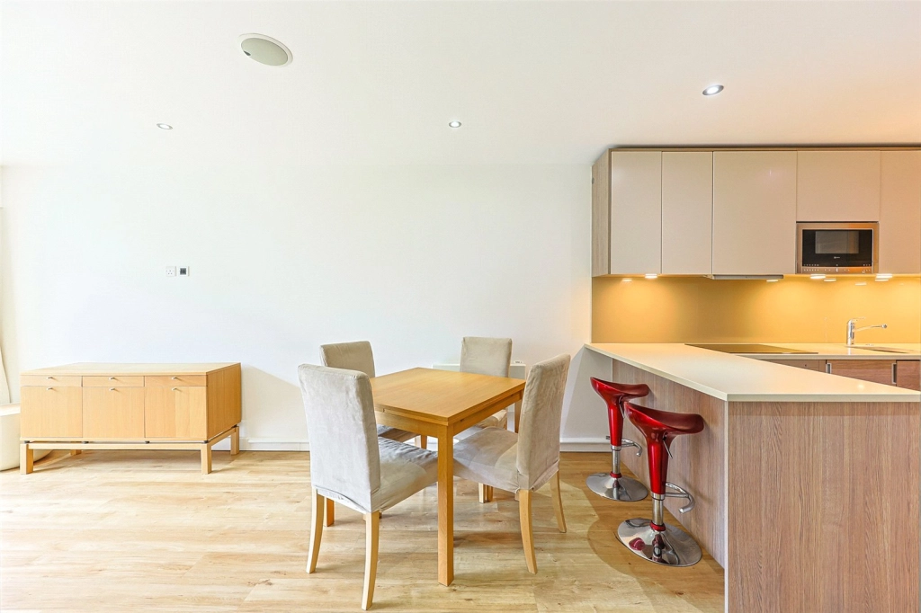 2 bedrooms apartments/flats for sale in Commander Avenue, Beaufort Park, Colindale - NW9 view 14