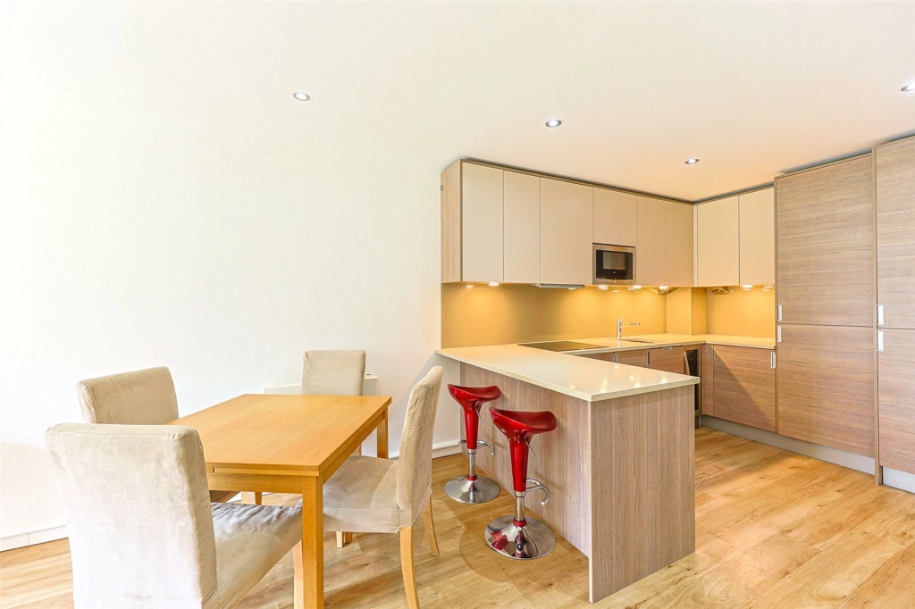 2 bedrooms apartments/flats for sale in Commander Avenue, Beaufort Park, Colindale - NW9 view 4