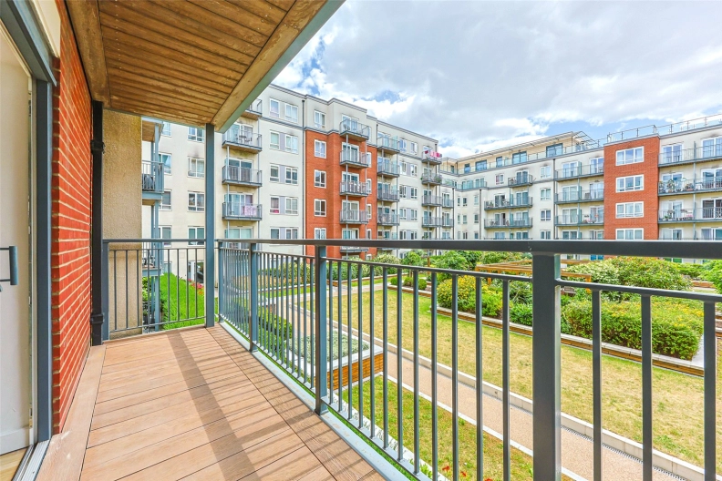 2 bedrooms apartments/flats to sale in Commander Avenue, Beaufort Park, Colindale-image 9