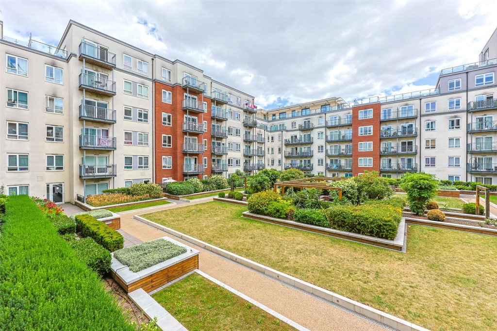 2 bedrooms apartments/flats for sale in Commander Avenue, Beaufort Park, Colindale - NW9 view 10