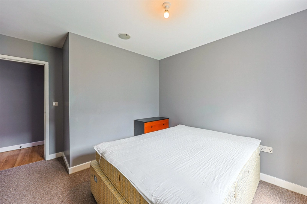 2 bedrooms apartments/flats for sale in Commander Avenue, Beaufort Park, Colindale - NW9 view 18