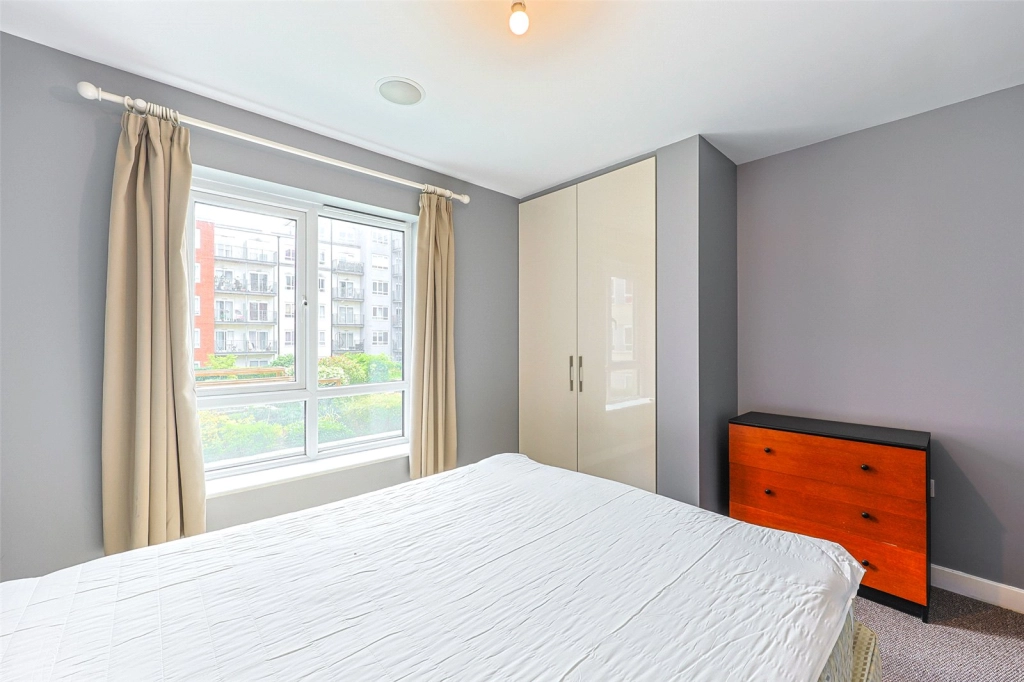 2 bedrooms apartments/flats for sale in Commander Avenue, Beaufort Park, Colindale - NW9 view 7