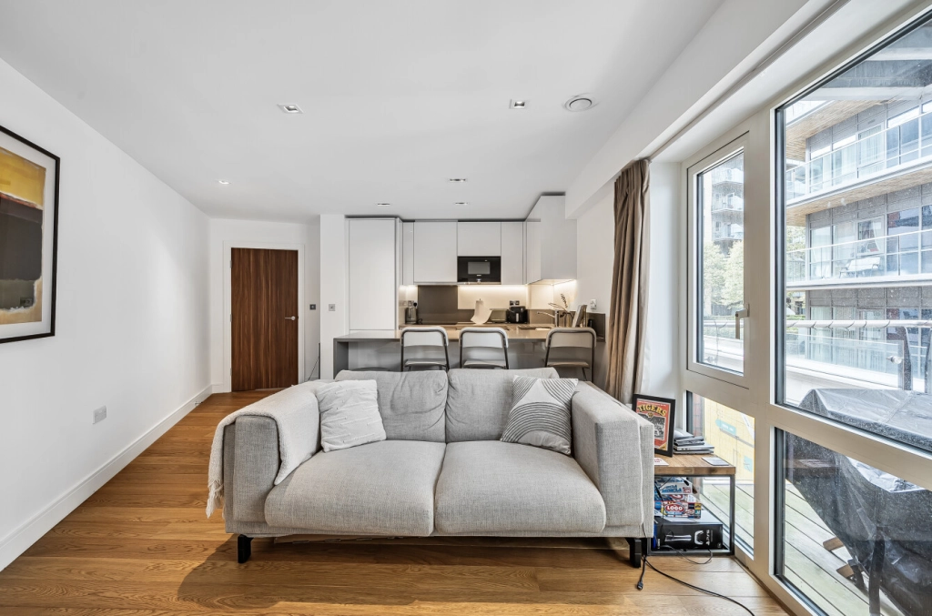 1 bedroom apartments/flats for sale in Longfield Avenue, Ealing - W5 view 2