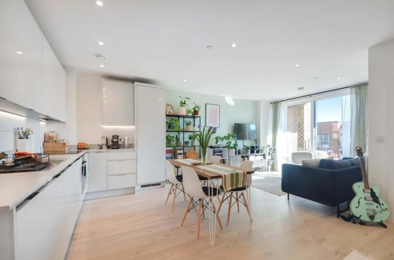 1 bedroom apartments/flats to sale in Lismore Boulevard, Colindale Gardens, Colindale-image 1