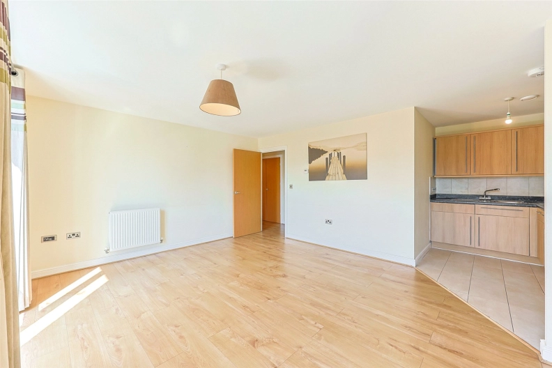 2 bedrooms apartments/flats to sale in Tanner Close, Colindale-image 3