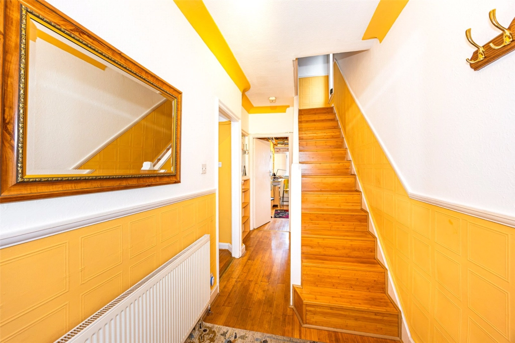 3 bedrooms houses for sale in Colin Close, Colindale - NW9 view 22