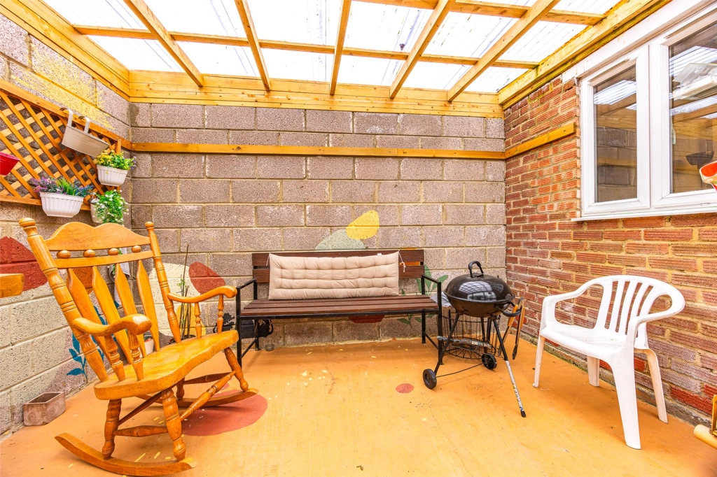 3 bedrooms houses for sale in Colin Close, Colindale - NW9 view 10