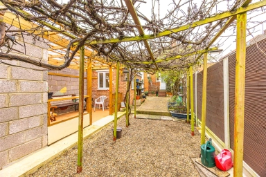 Colin Close, Colindale - NW9 view 16