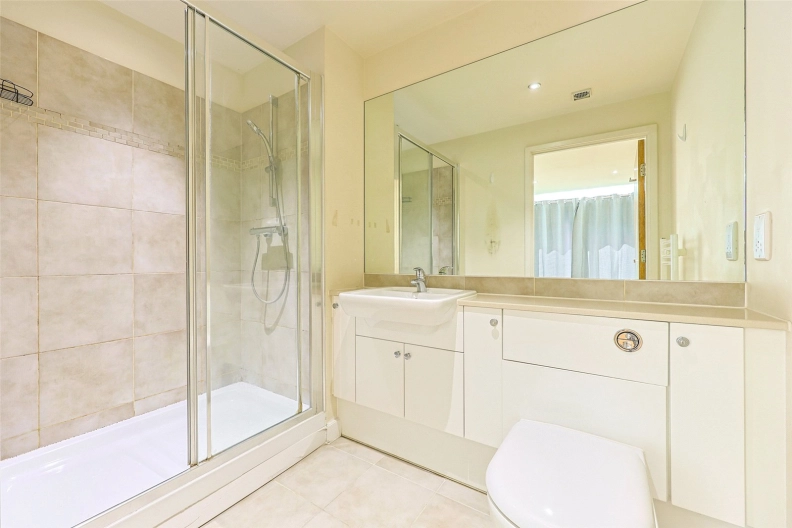 2 bedrooms apartments/flats to sale in Heritage Avenue, Beaufort Park, Colindale-image 18