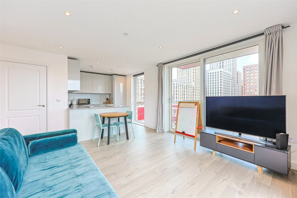 2 bedrooms apartments/flats for sale in Lismore Boulevard, Colindale Gardens, Colindale - NW9 view 4