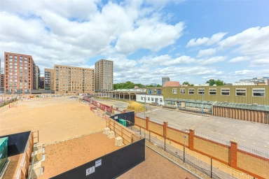 Lismore Boulevard, Colindale Gardens, Colindale NW9 image 12