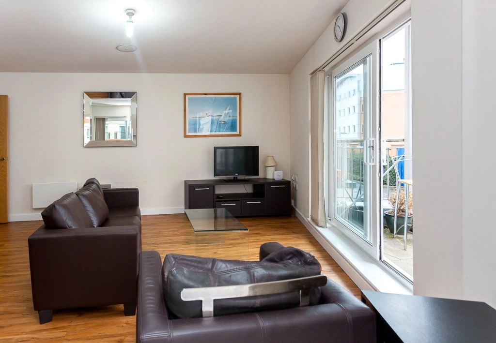 1 bedroom apartments/flats for sale in Boulevard Drive, Beaufort Park, Colindale - NW9 view 9