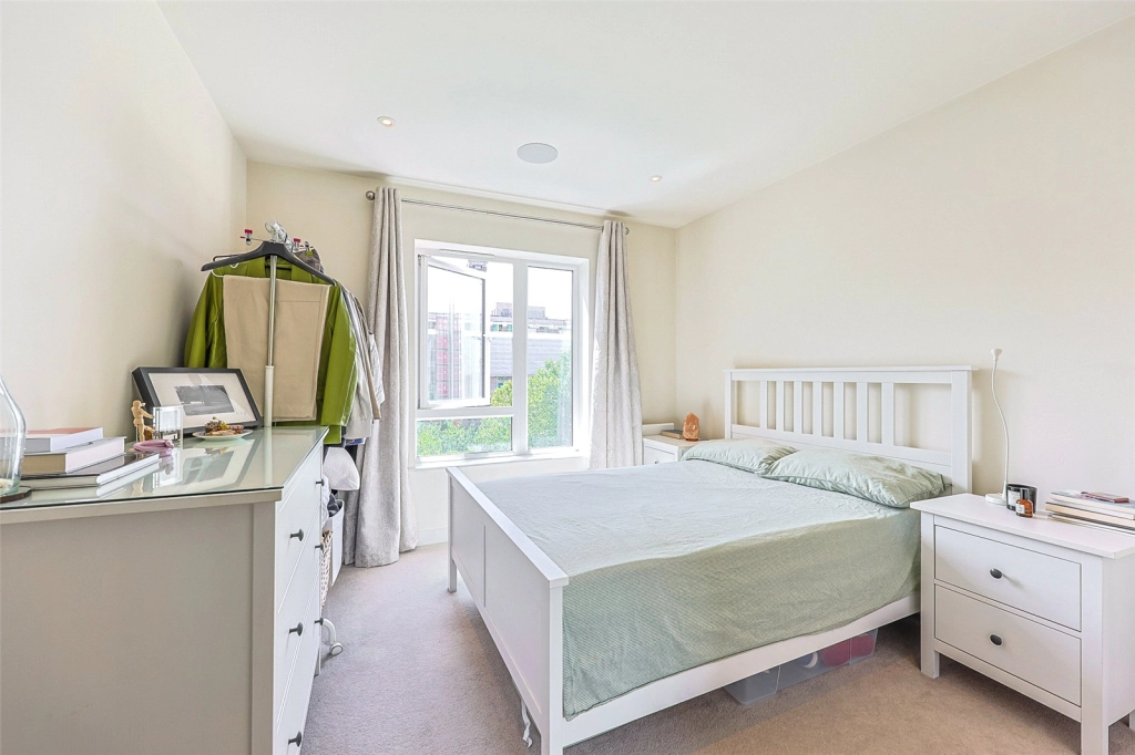 1 bedroom apartments/flats for sale in Beaufort Square, Beaufort Park - NW9 view 14