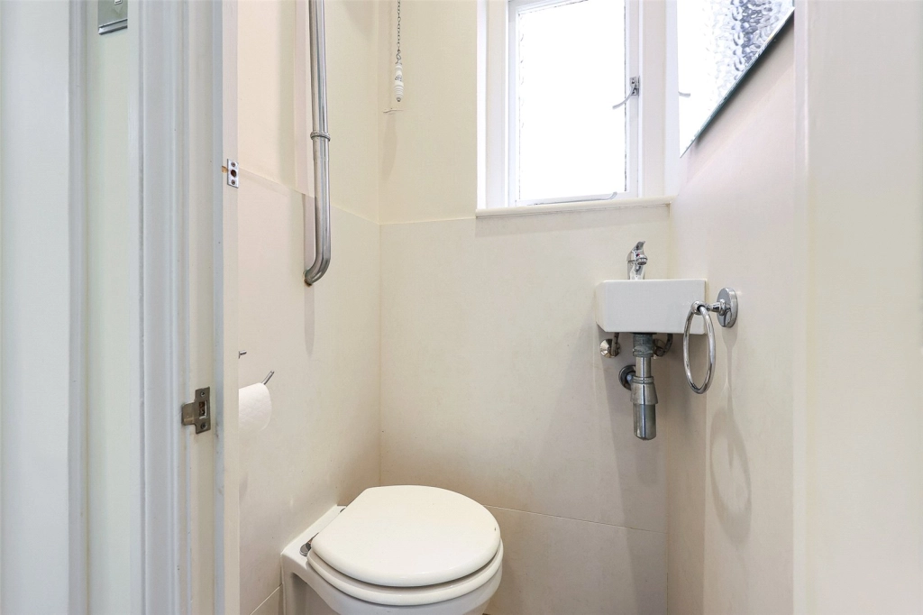 3 bedrooms apartments/flats for sale in Castlebar Road, Ealing - W5 view 17