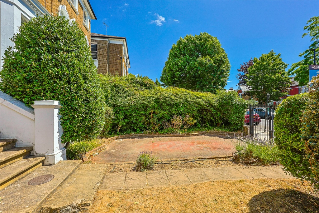 3 bedrooms apartments/flats for sale in Castlebar Road, Ealing - W5 view 23