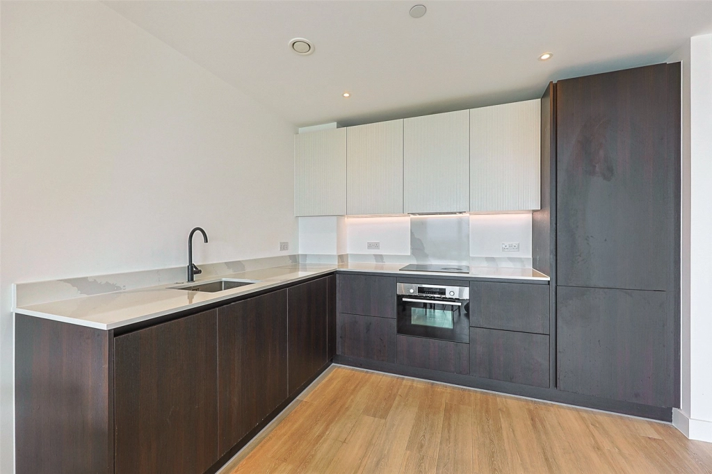 1 bedroom apartments/flats for sale in Heartwood Boulevard, Acton - W3 view 7