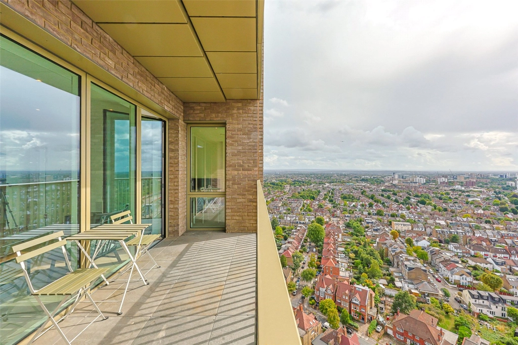 1 bedroom apartments/flats for sale in Heartwood Boulevard, Acton - W3 view 9