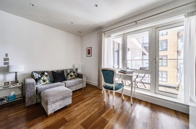 Longfield Avenue, Ealing - W5 view 2