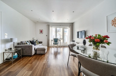 Longfield Avenue, Ealing - W5 view 3