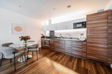 Longfield Avenue, Ealing - W5 view 7