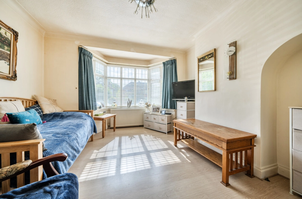 3 bedrooms houses for sale in Rushgrove Avenue, Colindale - NW9 view 10