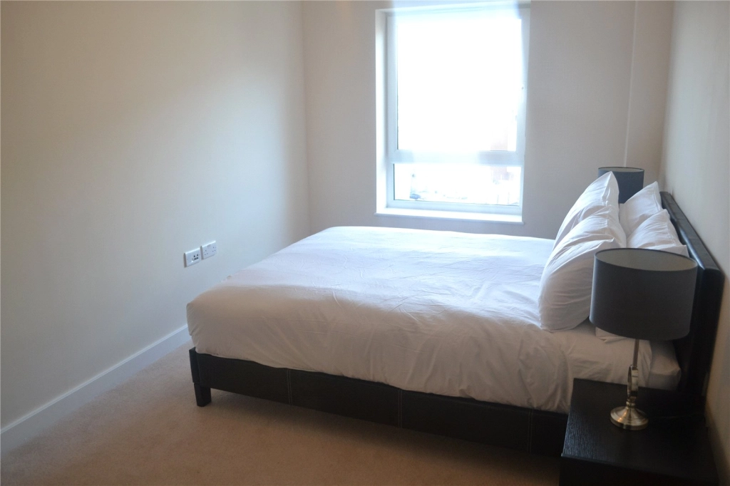 1 bedroom apartments/flats for sale in Aerodrome Road, Beaufort Park - NW9 view 3