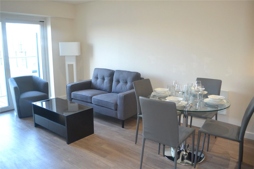 1 bedroom apartments/flats for sale in Aerodrome Road, Beaufort Park - NW9 view 4