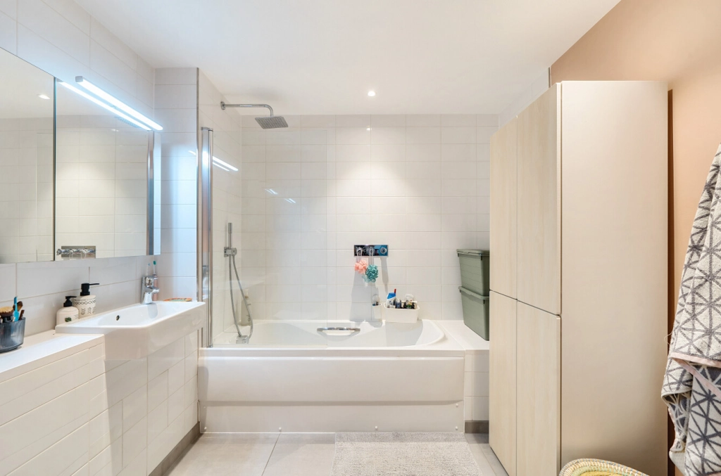 1 bedroom apartments/flats for sale in Capitol Way, Colindale - NW9 view 18