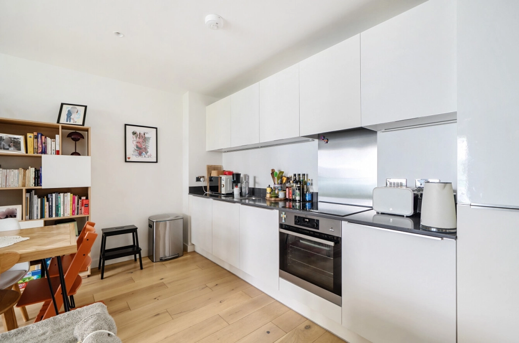 1 bedroom apartments/flats for sale in Capitol Way, Colindale - NW9 view 14