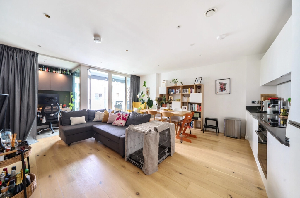 1 bedroom apartments/flats for sale in Capitol Way, Colindale - NW9 view 5