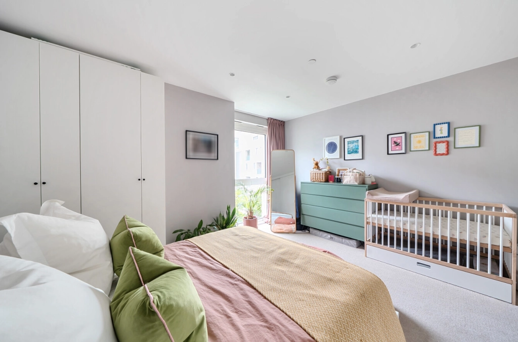 1 bedroom apartments/flats for sale in Capitol Way, Colindale - NW9 view 7