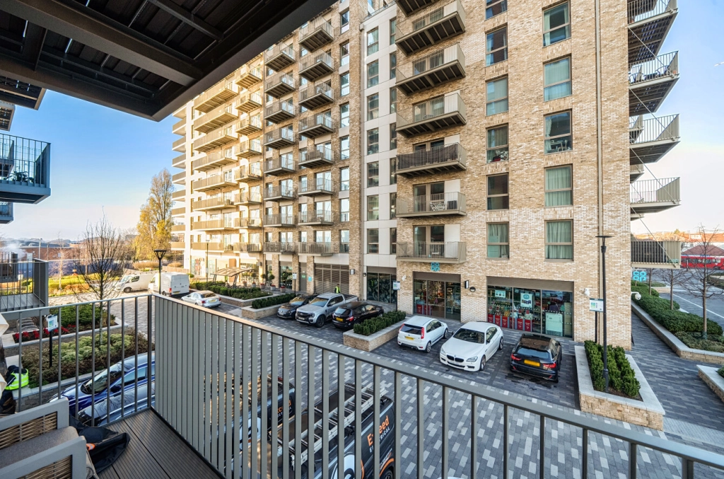 2 bedrooms apartments/flats for sale in Quay Walk, Wembley - HA0 view 16