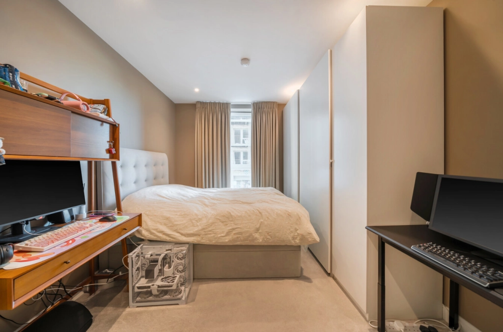 2 bedrooms apartments/flats for sale in Quay Walk, Wembley - HA0 view 8