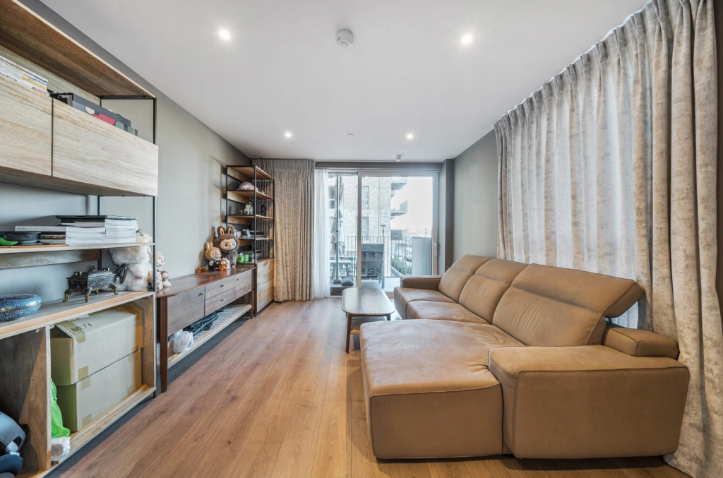 2 bedrooms apartments/flats for sale in Quay Walk, Wembley - HA0 view 3