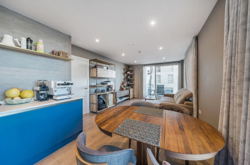 2 bedrooms apartments/flats for sale in Quay Walk, Wembley - HA0 view 4