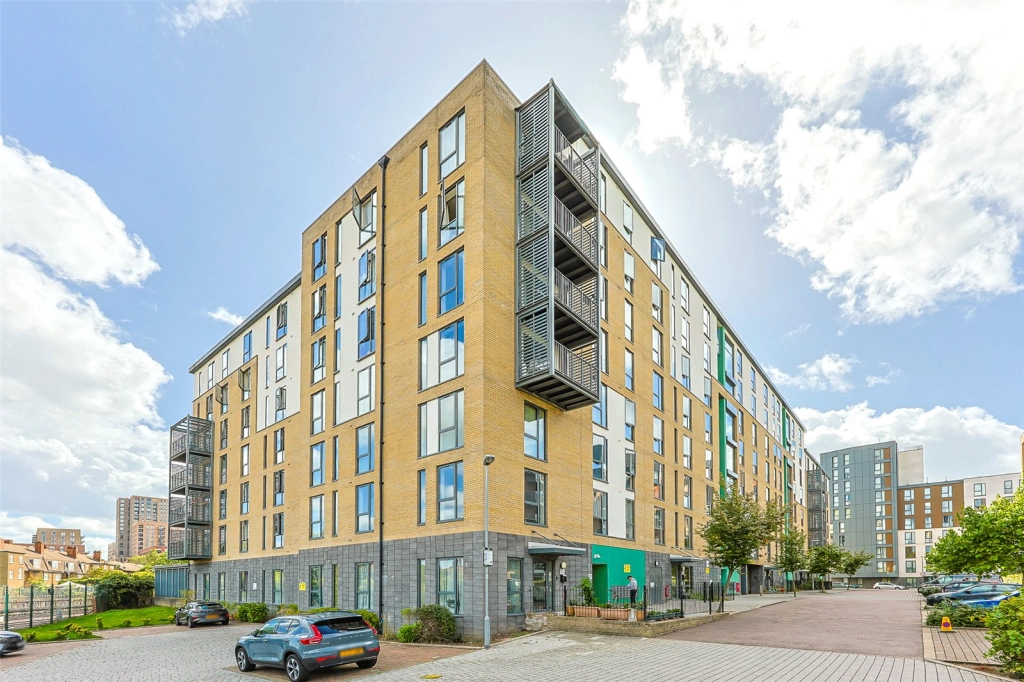 1 bedroom apartments/flats to sale in Needleman Close, Colindale-image 1